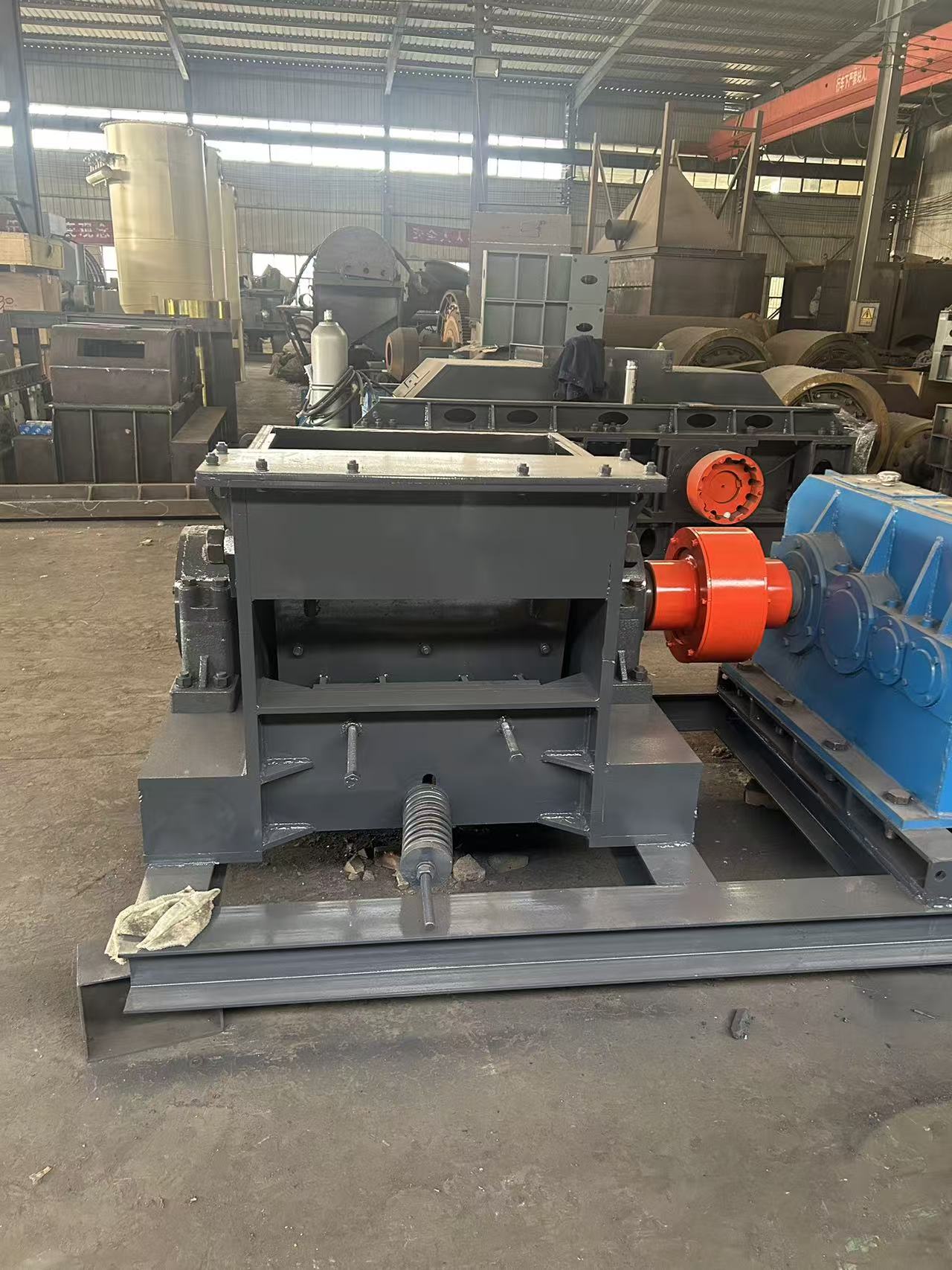 Toothed Roller Crusher